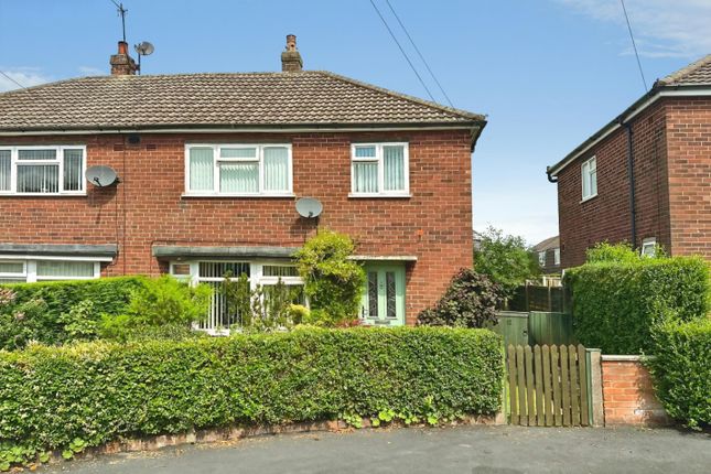 3 bed property, in Priory Avenue, £175,000