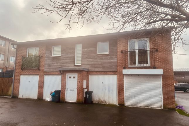 1 bed property, in Ladyhill Court, £98,000