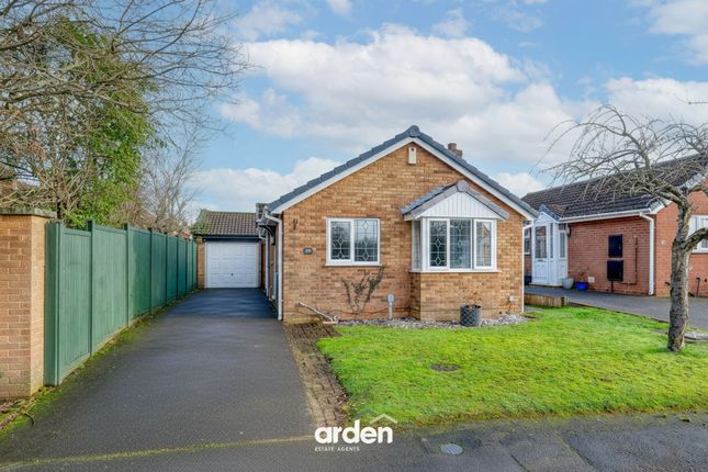 2 bed property, in Burnthurst Crescent, £375,000