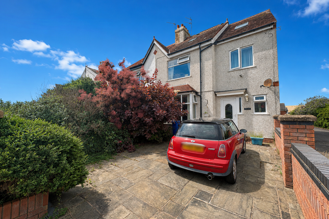 4 bed property, in Marsh Road, £300,000