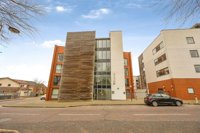 1 bed property, in Ryland Street, £80,000