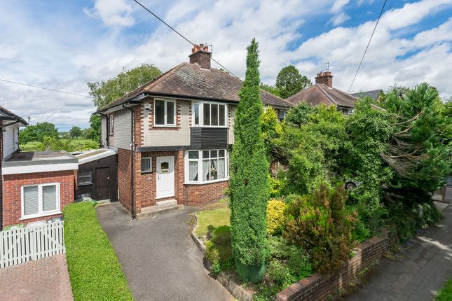 3 bed property, in Coachway, £475,000