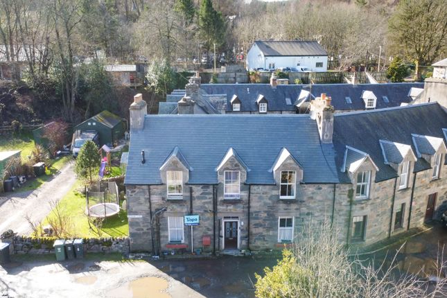 2 bed property, in Birnam Terrace, £160,000