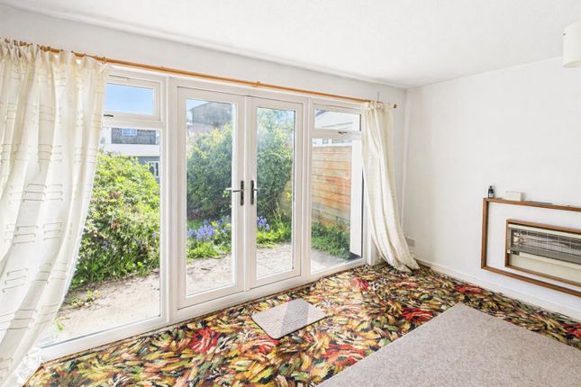 3 bed property, in Bates Green, £180,000