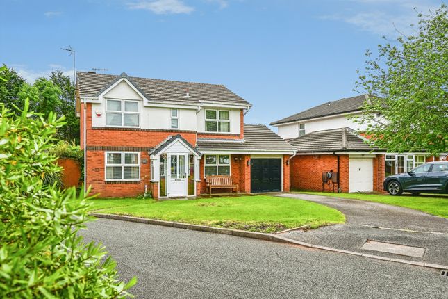 4 bed property, in Westbury Close, £550,000