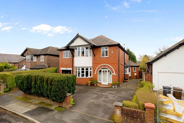 6 bed property, in Castle Hill Road, £875,000