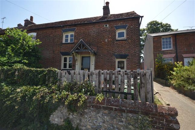 2 bed property, in Church Street, £225,000