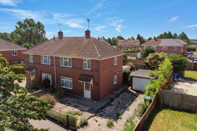 3 bed property, in 10 Townfield Lane, £160,000