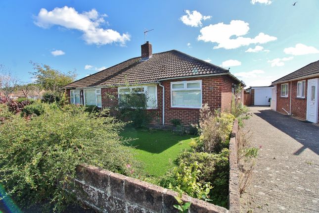 2 bed property, in Queens Crescent, £225,000