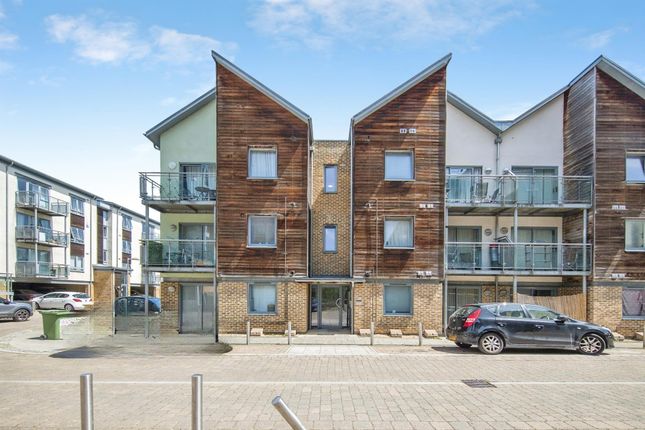 1 bed property, in Quayside Drive, £120,000