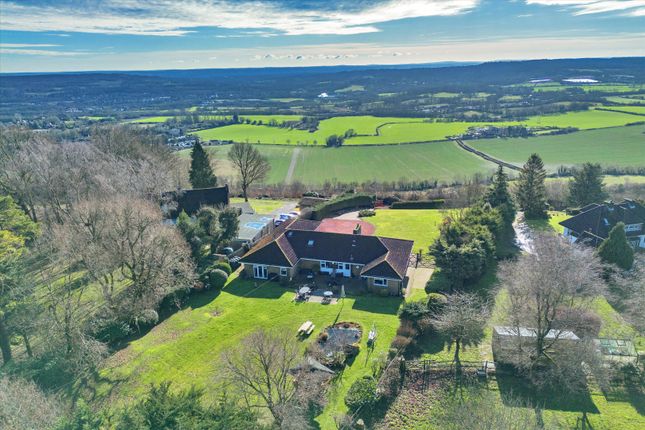 5 bed property, in Old Coach Road, £1,175,000