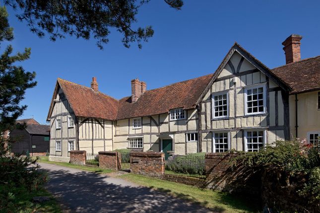 7 bed property, in The Causeway, £1,500,000