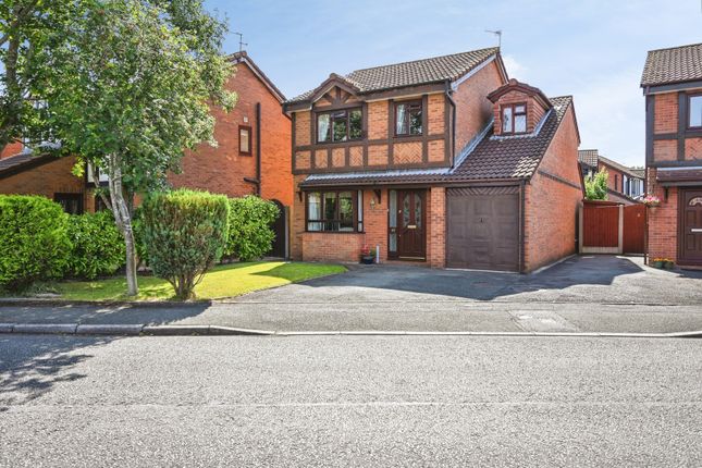 4 bed property, in Norbreck Close, £360,000