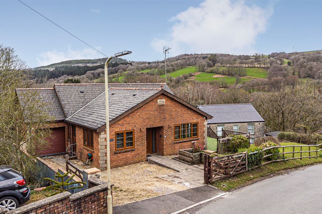 3 bed property, in Rock Terrace, £395,000