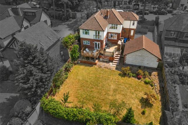 5 bed property, in Burton Road, £625,000