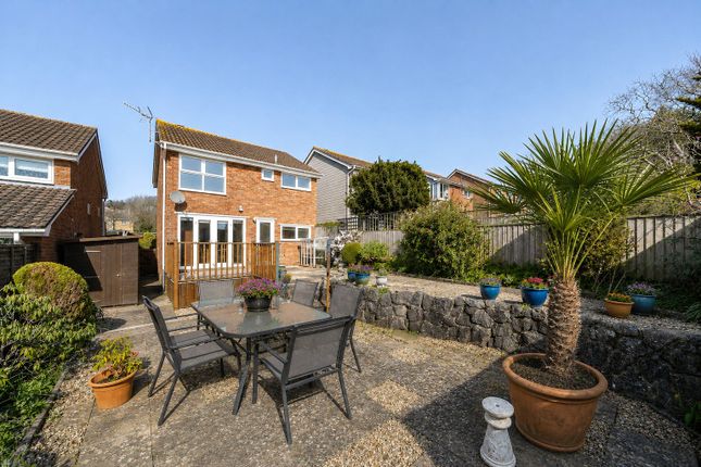 3 bed property, in Drake Avenue, £325,000