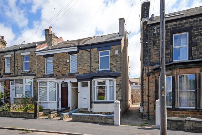 3 bed property, in Stafford Road, £225,000