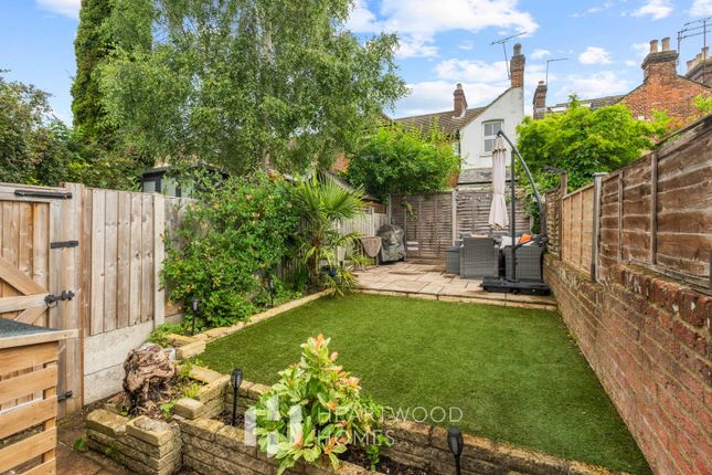 2 bed property, in Camp Road, £575,000
