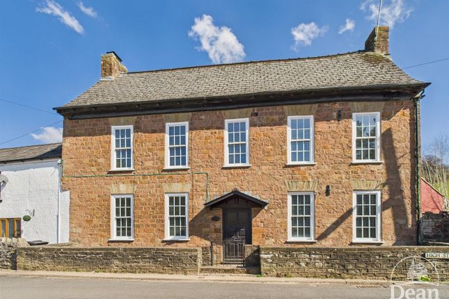 6 bed property, in The Cross, £350,000