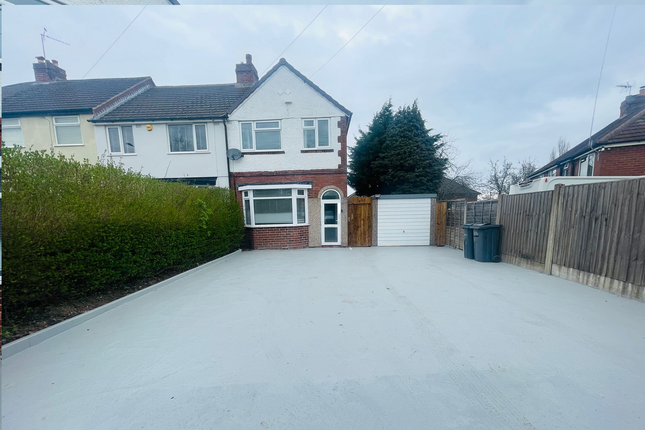 3 bed property, in Groveley Lane, £255,000