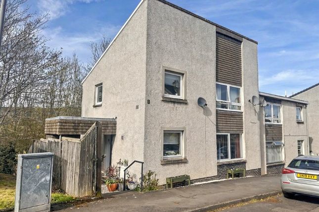 1 bed property, in Priorsdene, £75,000
