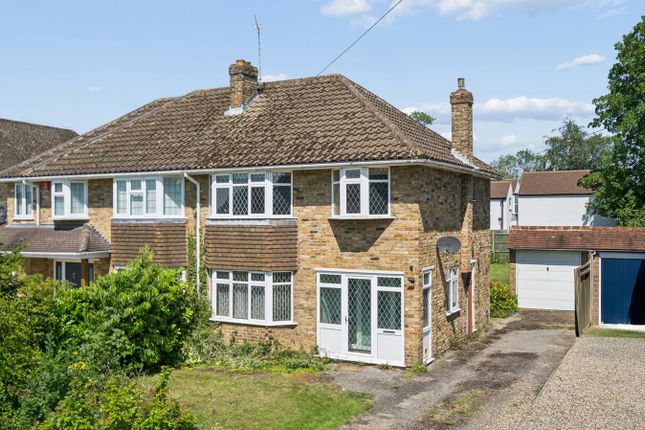3 bed property, in Nortoft Road, £675,000