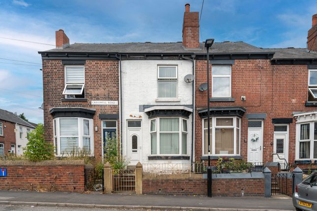 2 bed property, in Cresswell Road, £120,000