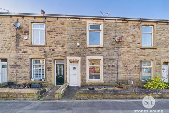 2 bed property, in Burnley Road, £104,950