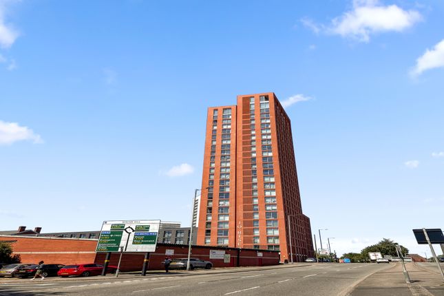 2 bed property, in Jq Rise, £160,000