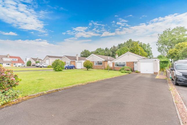 3 bed property, in Earn Drive, £204,995