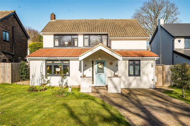 4 bed property, in Wistaria Close, £1,095,000