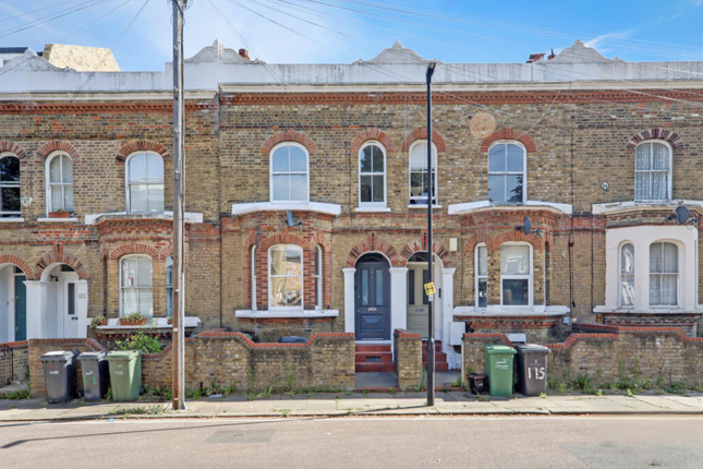 4 bed property, in Mayall Road, £950,000