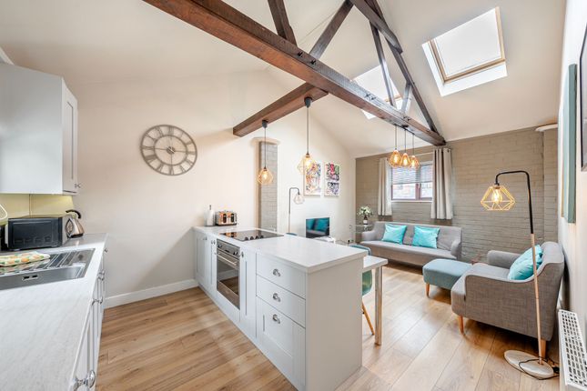 2 bed property, in The Mews, £350,000