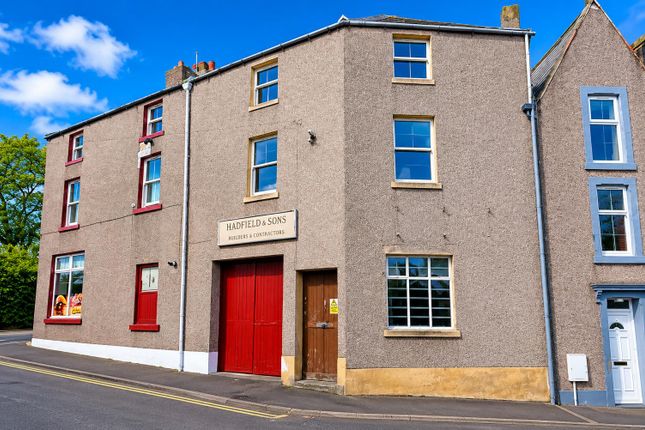 Studio, in 20 Pinfold Street, £5,000