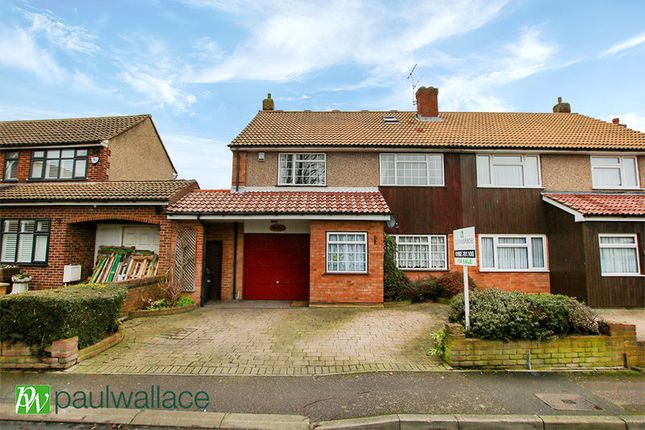 4 bed property, in Slipe Lane, £550,000