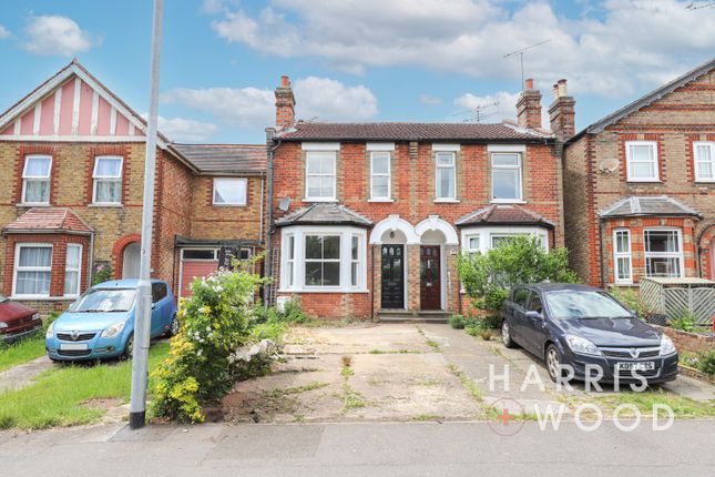 2 bed property, in Main Road, £350,000