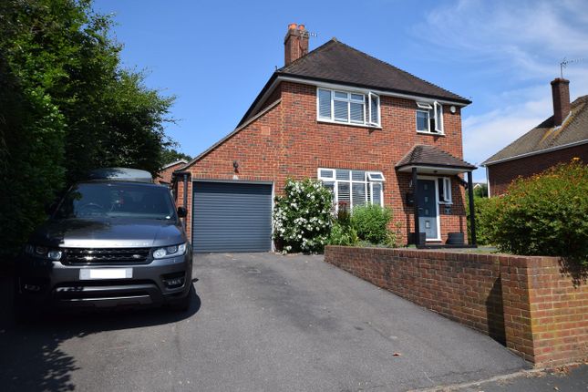 4 bed property, in Alma Way, £750,000
