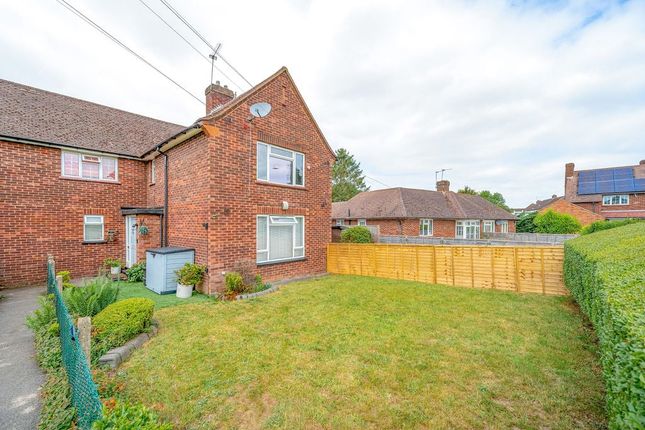 2 bed property, in 22 Withycroft, £350,000
