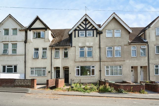5 bed property, in Himley Road, £250,000