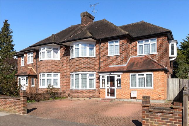 5 bed property, in Viewfield Road, £1,525,000