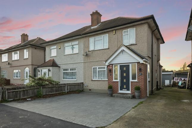 3 bed property, in Derwent Drive, £615,000