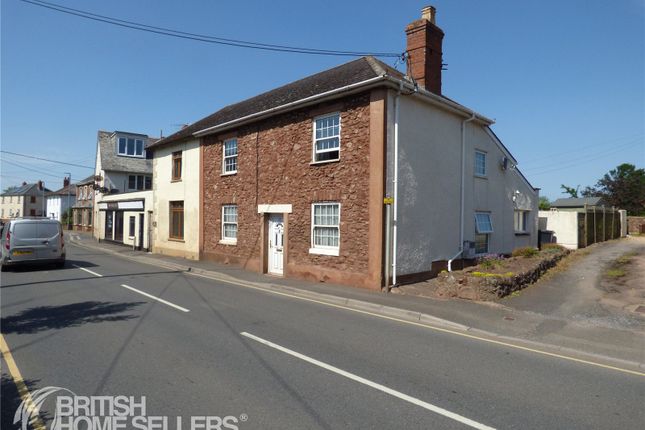 3 bed property, in High Street, £260,000