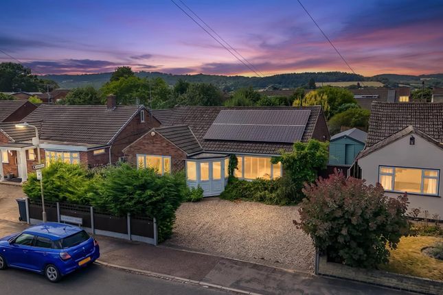 3 bed property, in Grasmere Road, £350,000