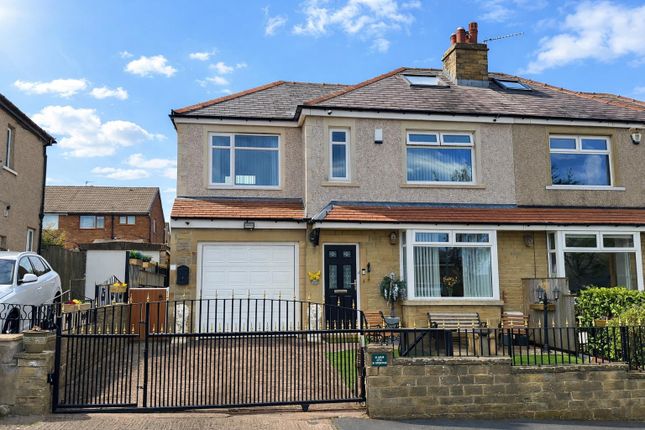 4 bed property, in Westfield Grove, £289,950