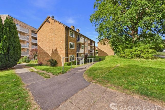 2 bed property, in Garrison Lane, £325,000