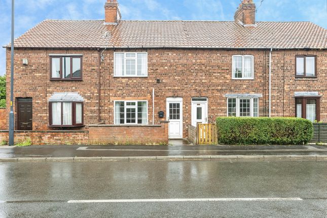 2 bed property, in Lynton Cottages Bondgate, £150,000