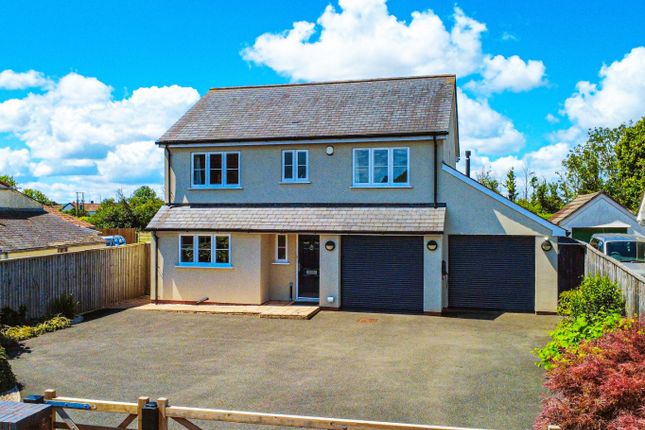 4 bed property, in Greenway, £600,000