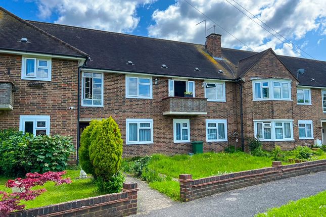 1 bed property, in Cranbrook Drive, £399,950