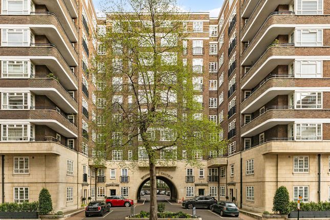 2 bed property, in Marsham Street, £750,000