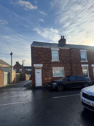 2 bed property, in Elizabeth Street, £60,000
